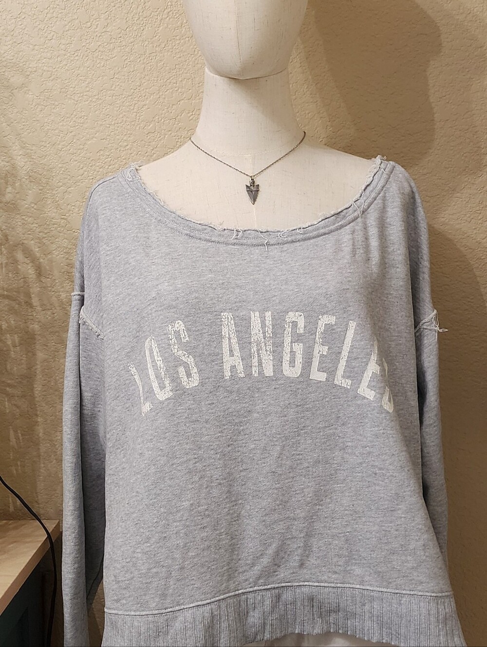 Los Angeles Graphic Distressed Sweatshirt - Gray